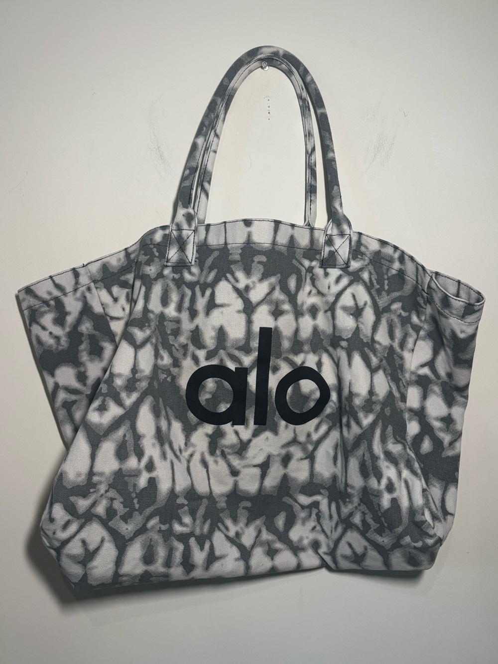 Alo Yoga Gym Bag Tote